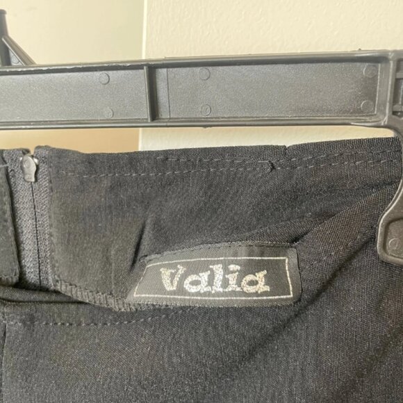 Material breakdown has been cut off.* - Picture 5 of 7